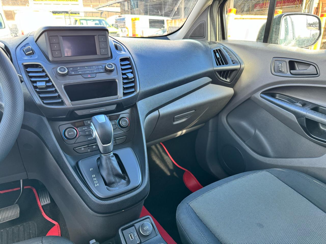 Ford Transit Connect Wagon XL LWB w/Rear Symmetrical Doors 2019