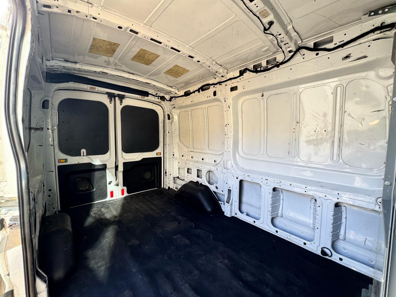 Ford Transit Cargo Van T-150 130" Med Rf 8600 GVWR Sliding RH Dr 2015