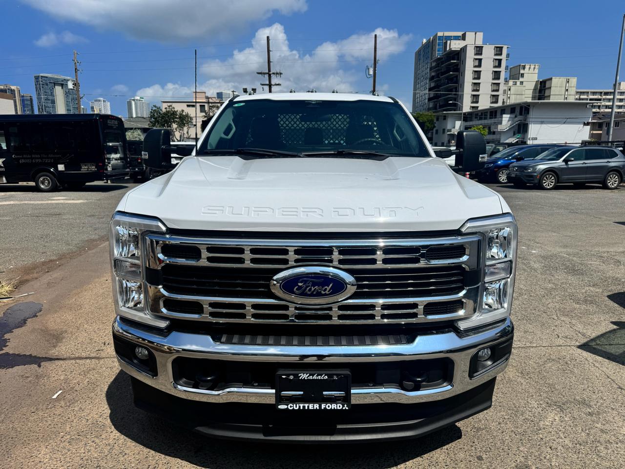 Ford Super Duty F-350 DRW XLT 4WD Reg Cab 145" WB 60" CA 2023
