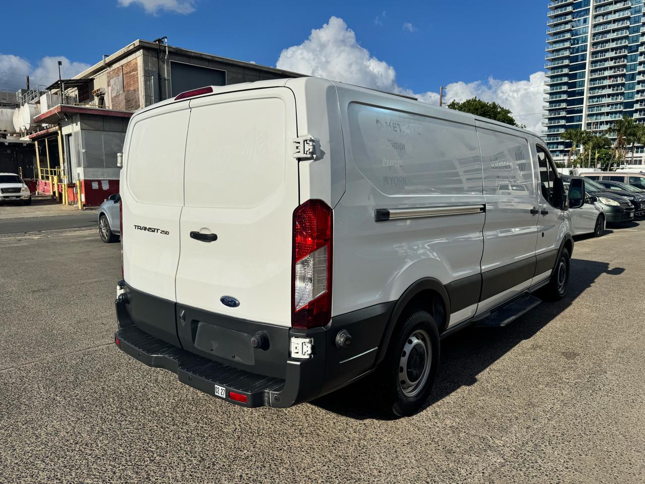 Ford Transit Van T-250 148" Low Rf 9000 GVWR Sliding RH Dr 2018