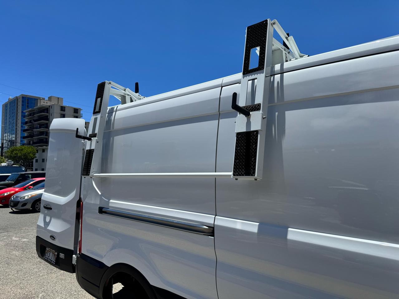 Ford Transit Cargo Van T-250 130" Med Rf 9070 GVWR RWD 2023