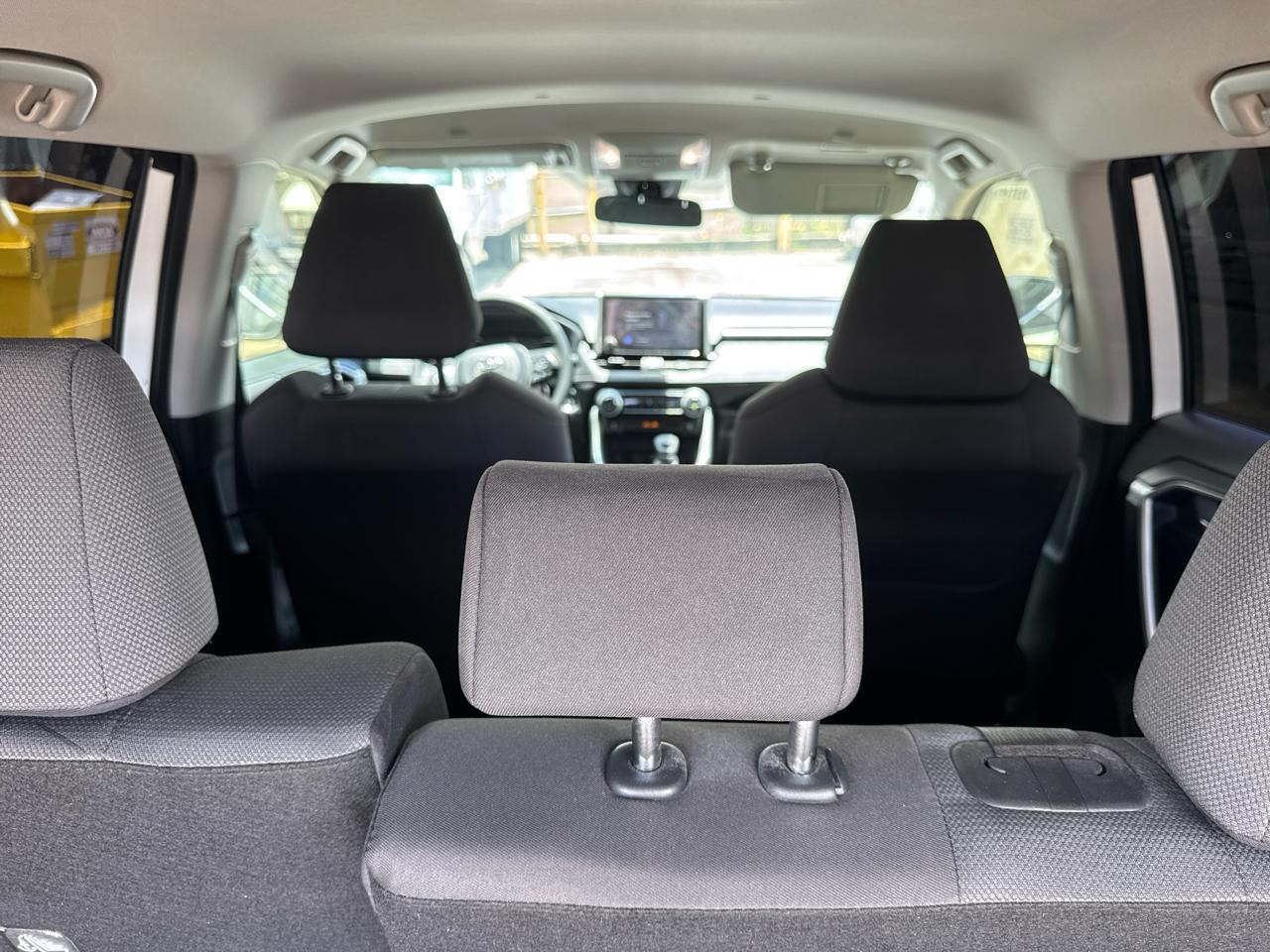 Toyota RAV4 XLE FWD (Natl) 2025