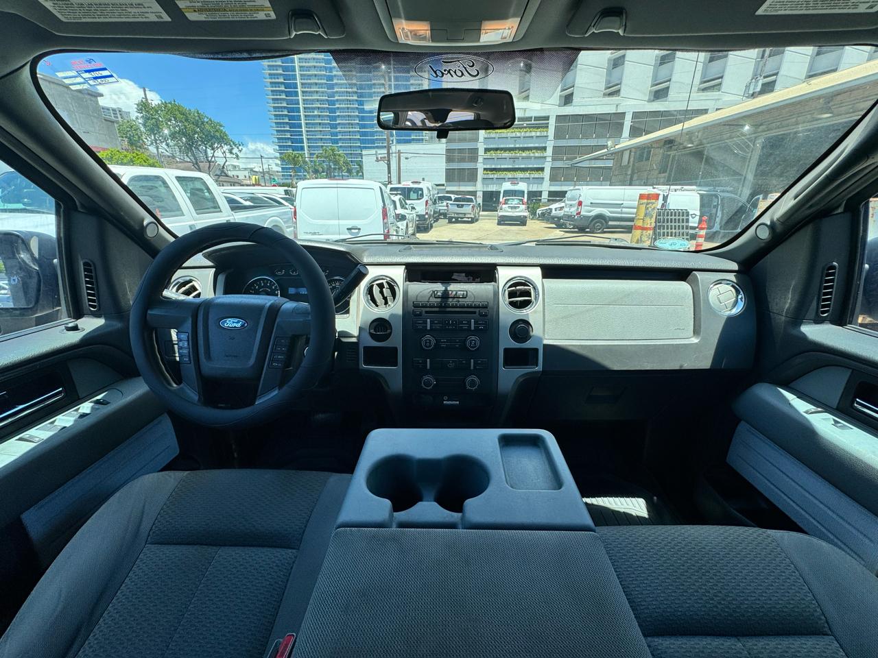 Ford F-150 2WD SuperCab 145" Lariat 2014