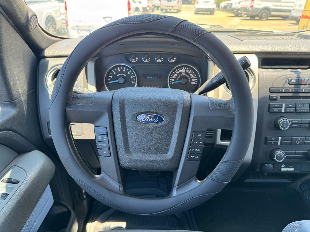 Ford F-150 2WD SuperCab 145" Lariat 2014