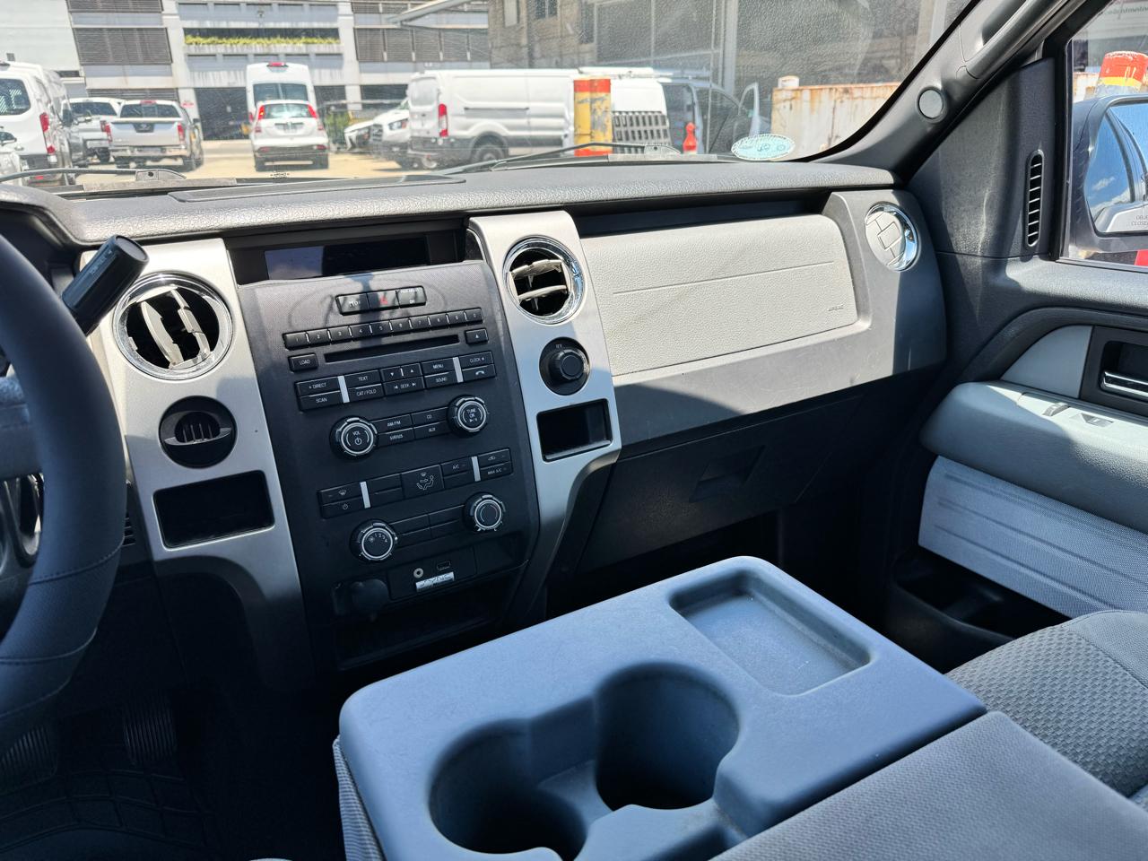 Ford F-150 2WD SuperCab 145" Lariat 2014