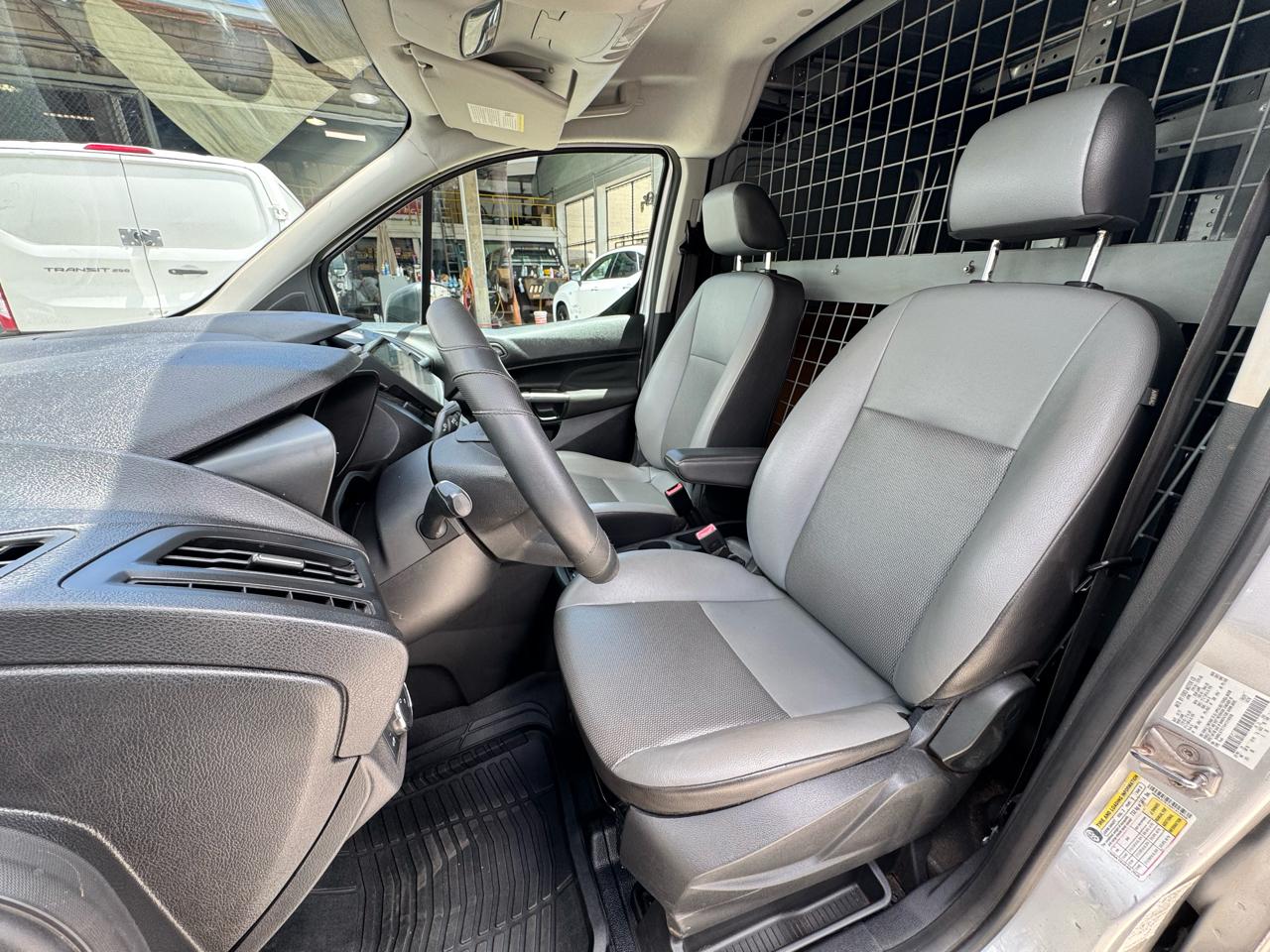 Ford Transit Connect Van XL LWB w/Rear Symmetrical Doors 2017