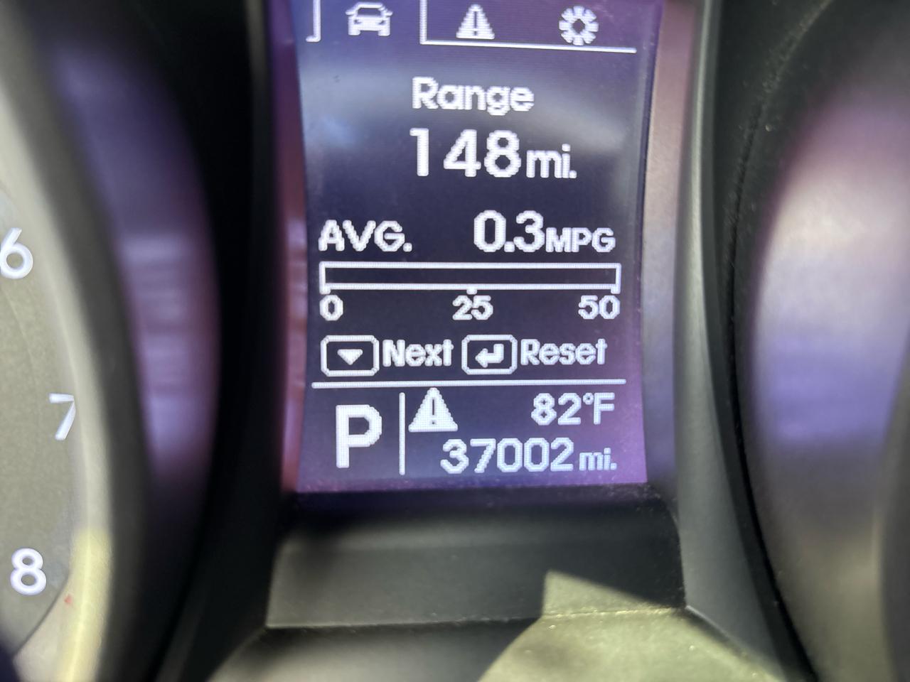 Hyundai Santa Fe FWD 4dr Sport 2013