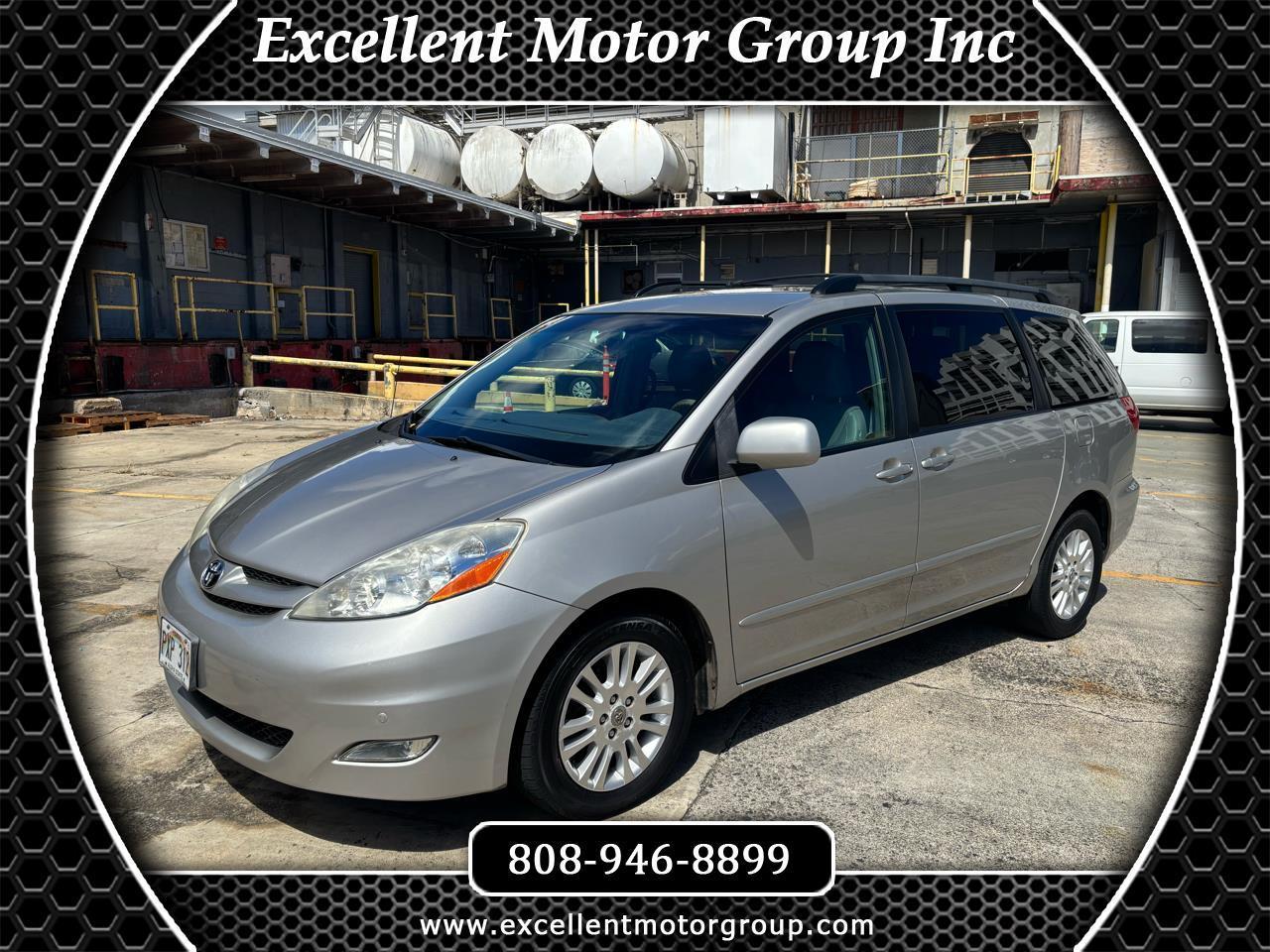 Toyota Sienna 5dr 7-Pass Van XLE FWD (Natl) 2009