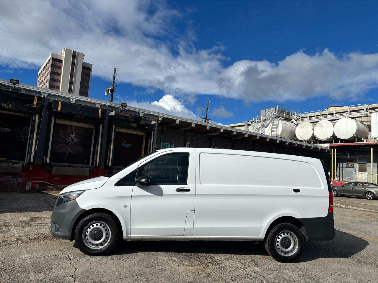 Mercedes-Benz Metris Cargo Van Standard Roof 126" Wheelbase 2023