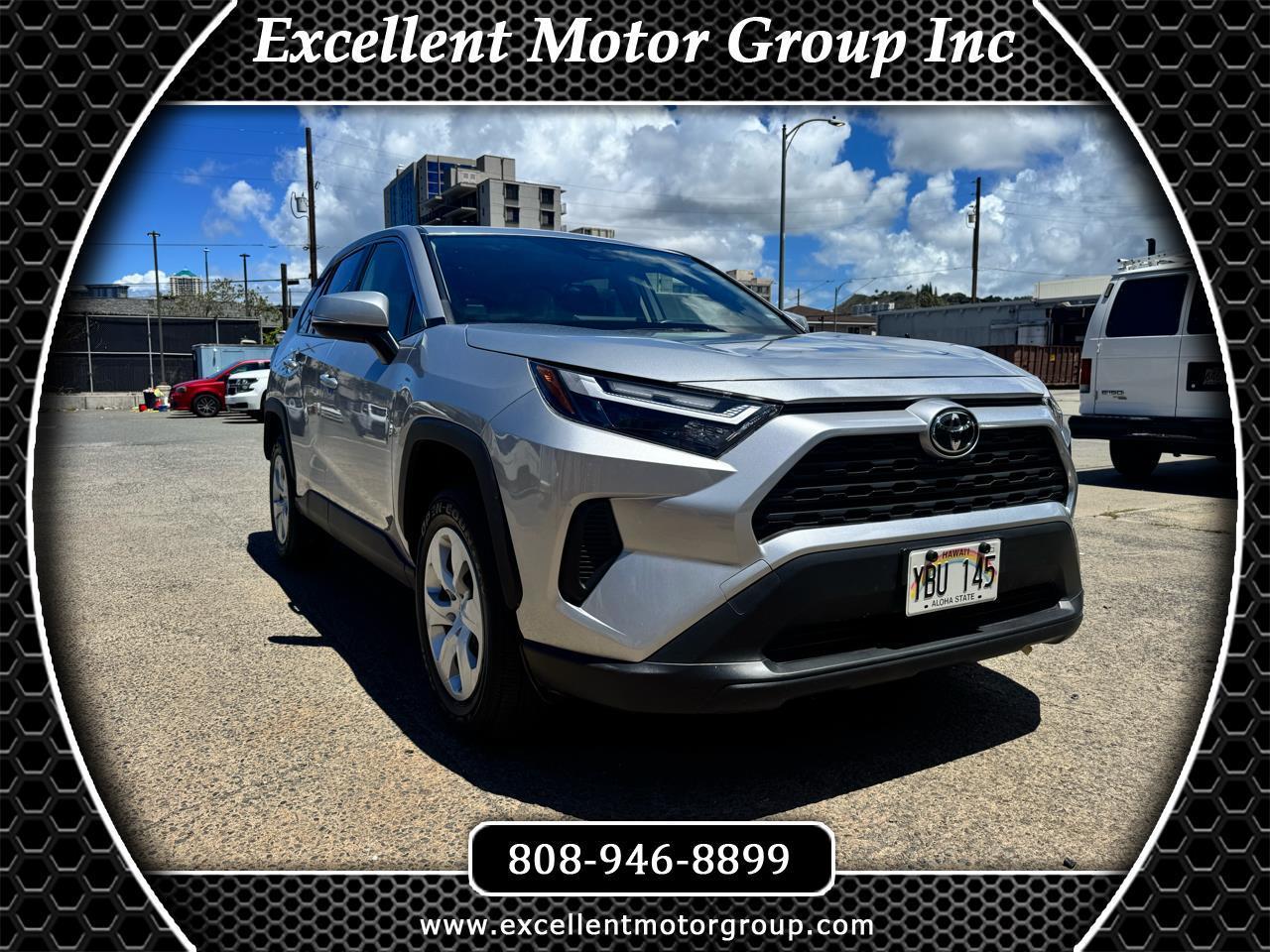 Toyota RAV4 LE FWD (Natl) 2025