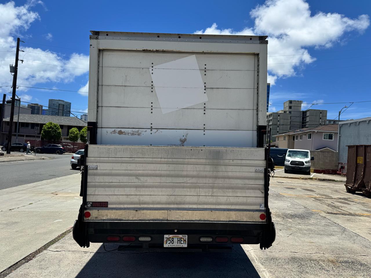 Isuzu NQR  2022