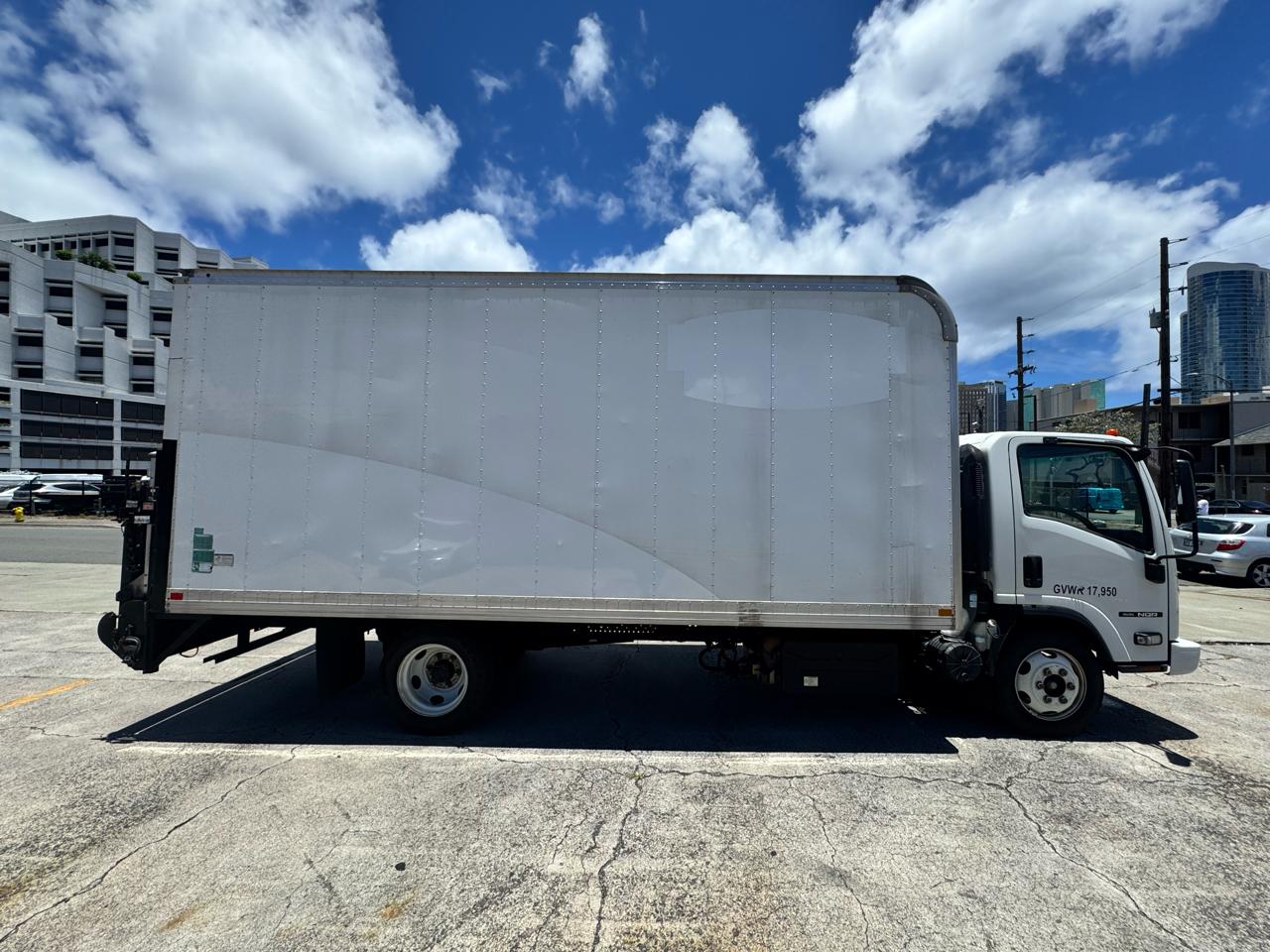 Isuzu NQR  2022