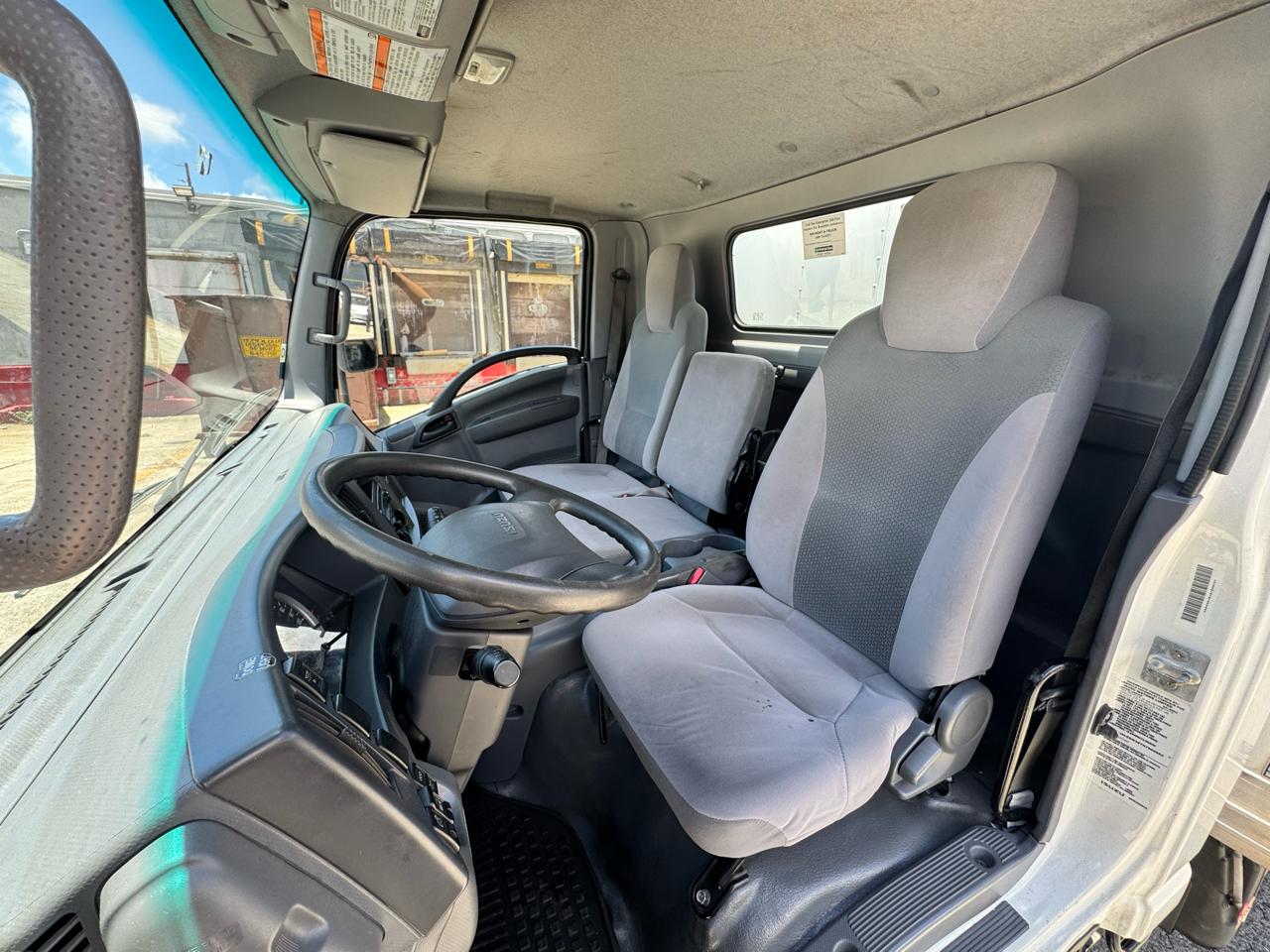 Isuzu NQR  2022