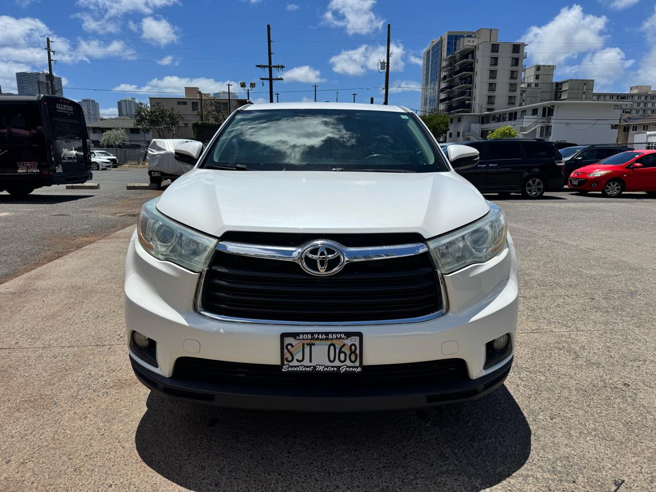 Toyota Highlander FWD 4dr V6 LE (Natl) 2015