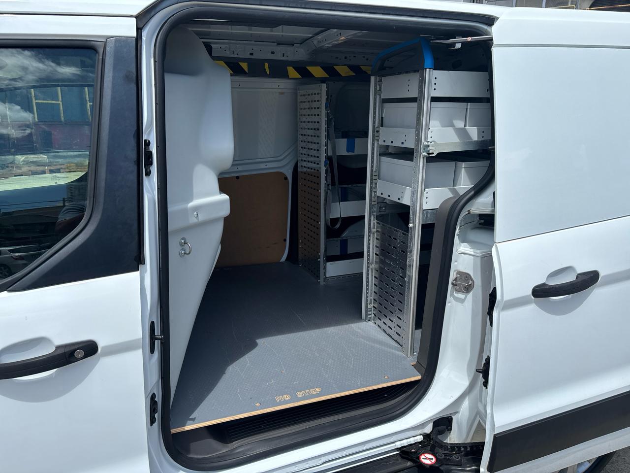 Ford Transit Connect Van XL LWB w/Rear Symmetrical Doors 2020