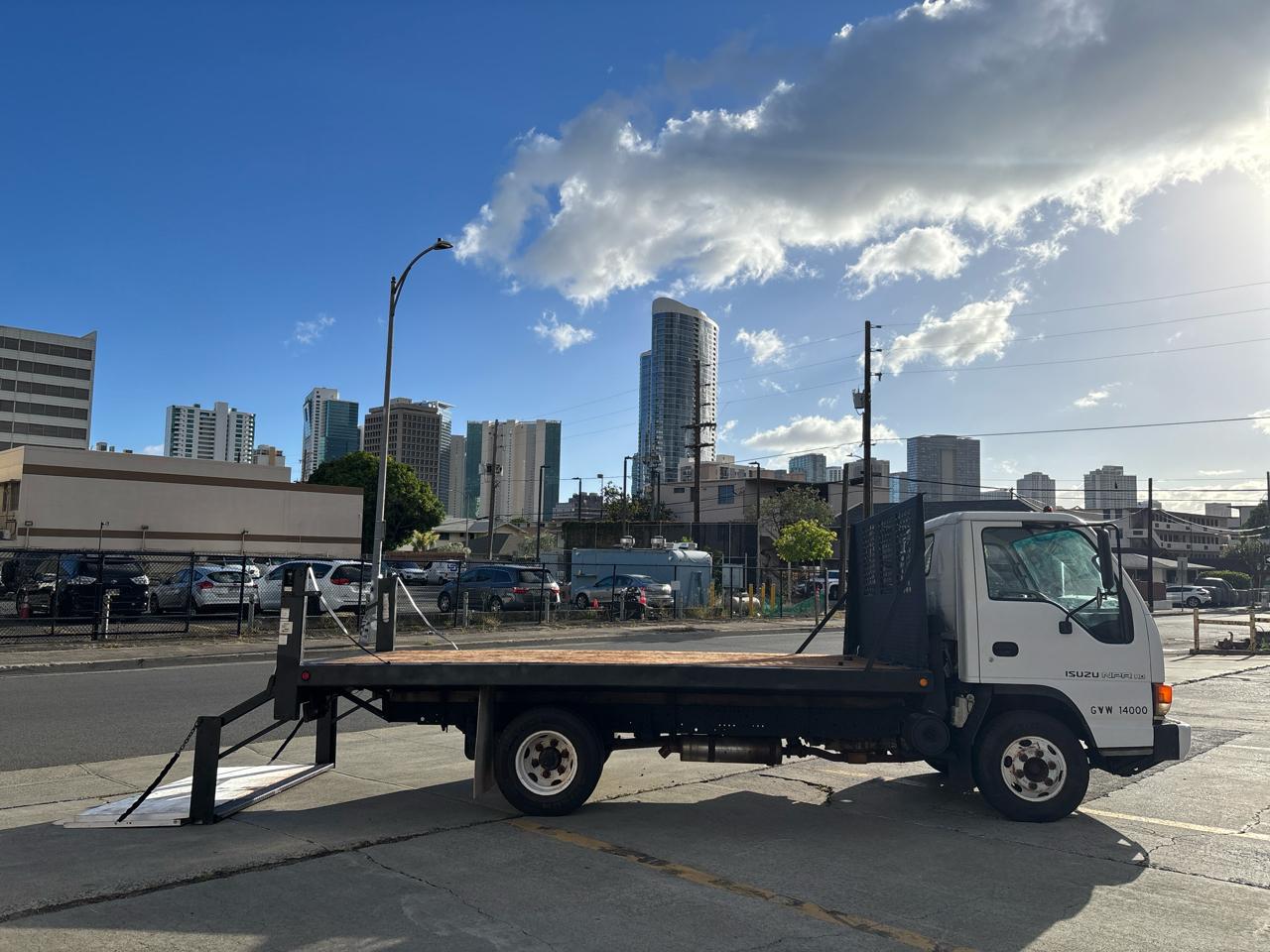 Isuzu NPR HD  2003