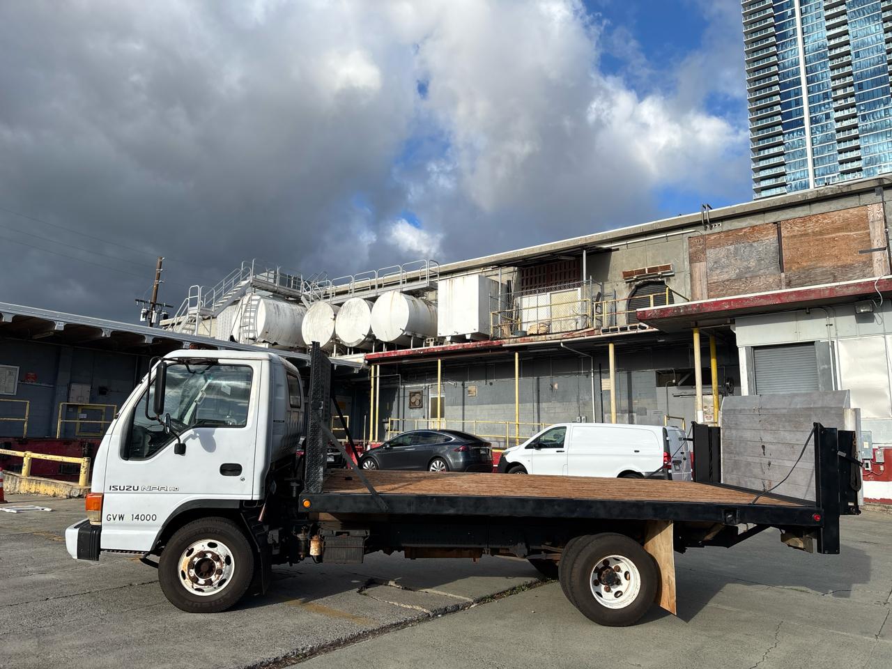 Isuzu NPR HD  2003