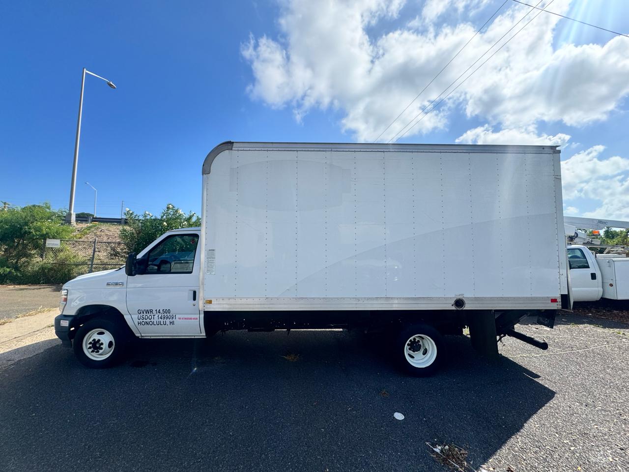 Ford E-Series Cutaway E-450 DRW 158" WB 2022