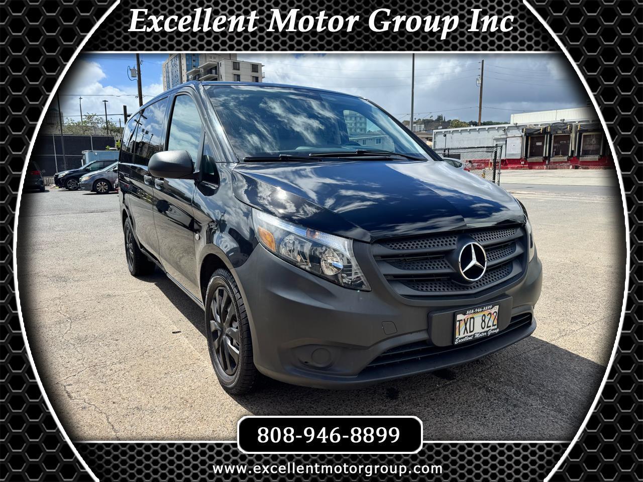 Mercedes-Benz Metris Passenger Van Standard Roof 126" Wheelbase 2019