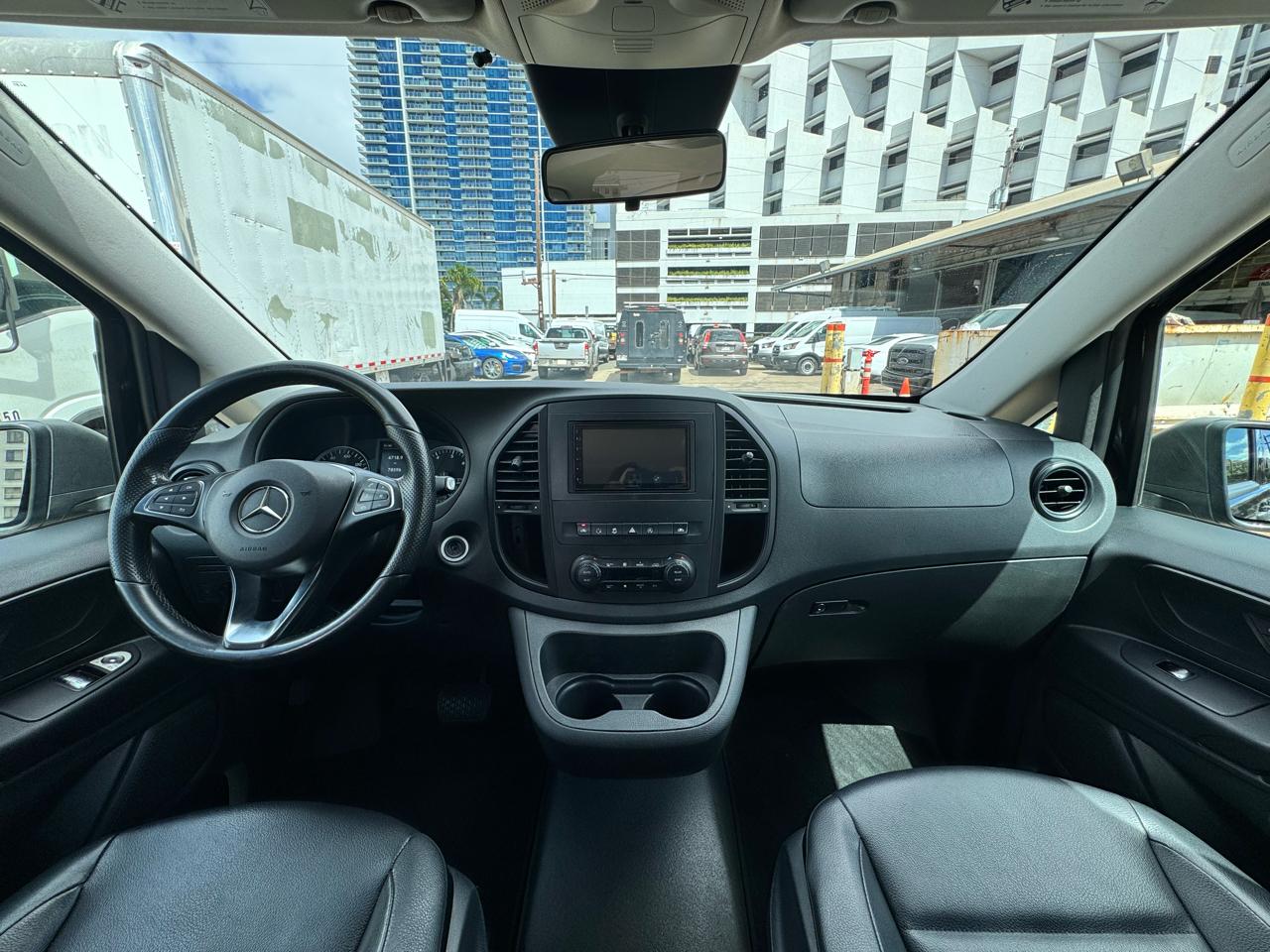 Mercedes-Benz Metris Passenger Van Standard Roof 126" Wheelbase 2019