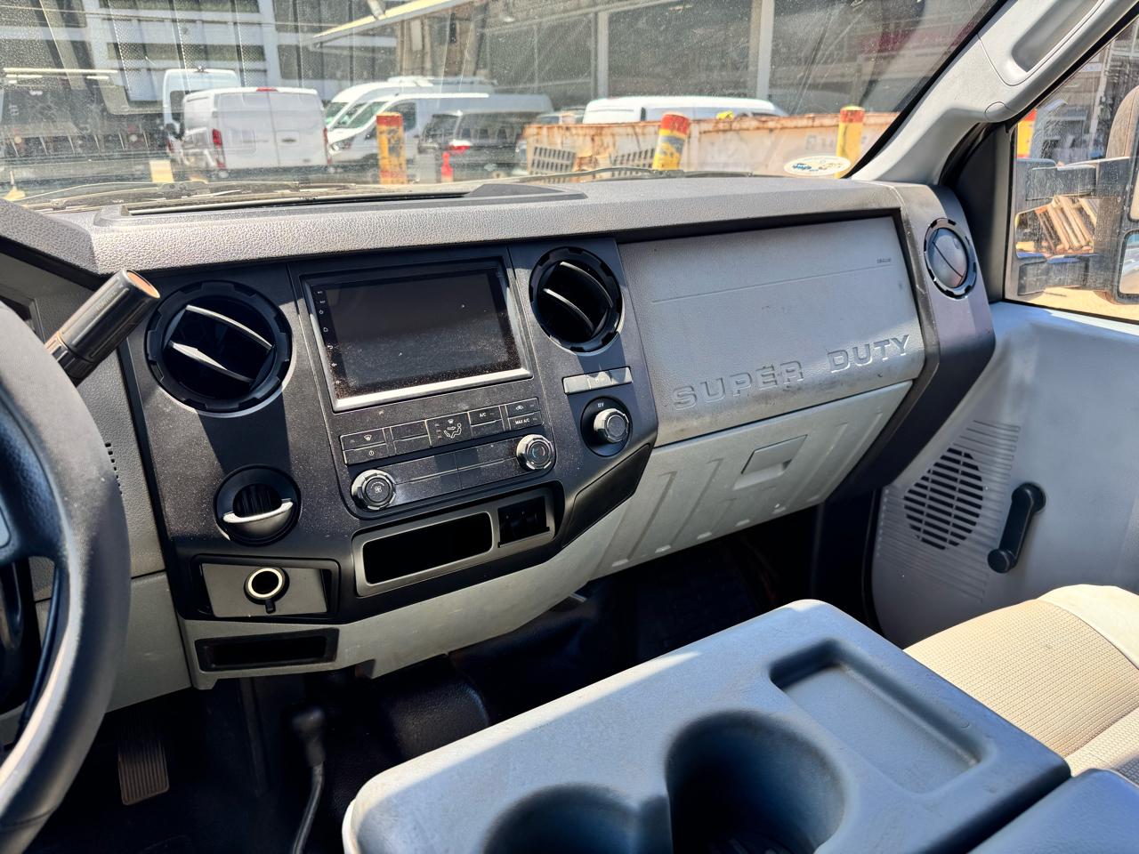 Ford Super Duty F-250 SRW 4WD Crew Cab 156" Platinum 2013