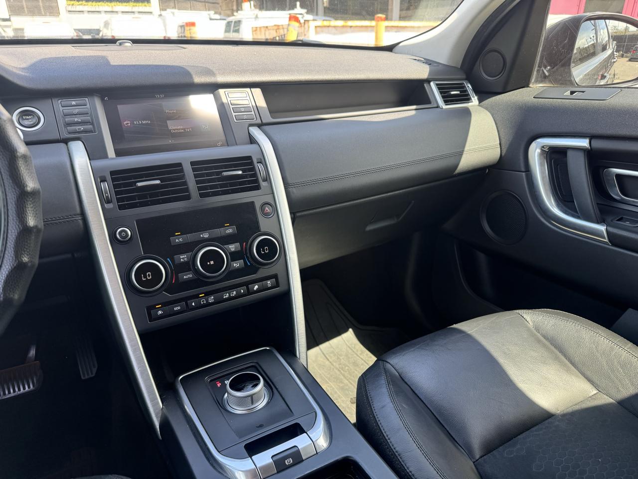 Land Rover Discovery Sport AWD 4dr SE 2016