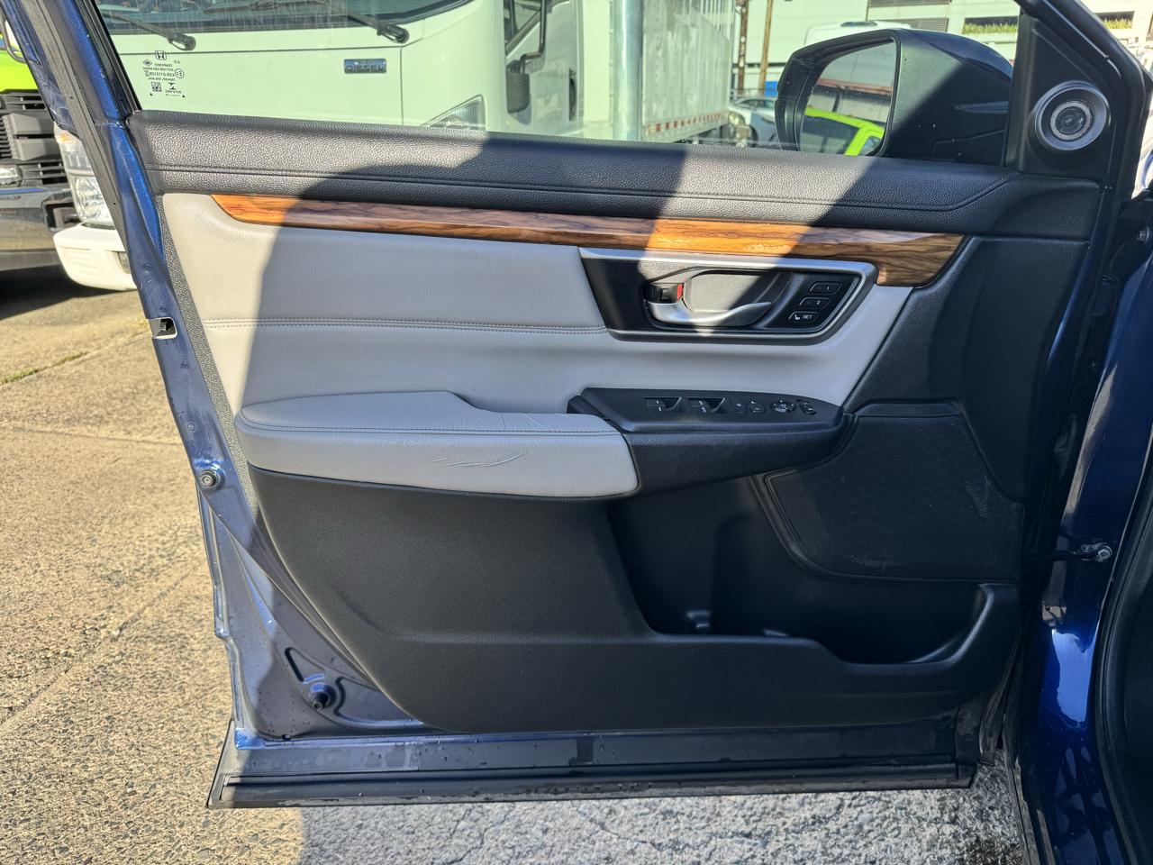 Honda CR-V Touring 2WD 2017