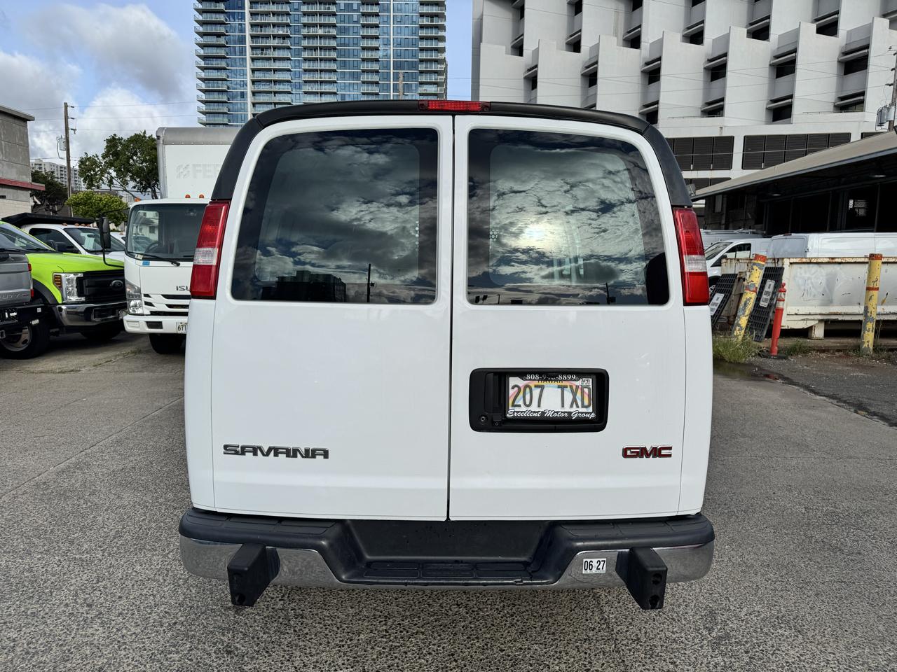 GMC Savana Cargo Van RWD 2500 135" 2021