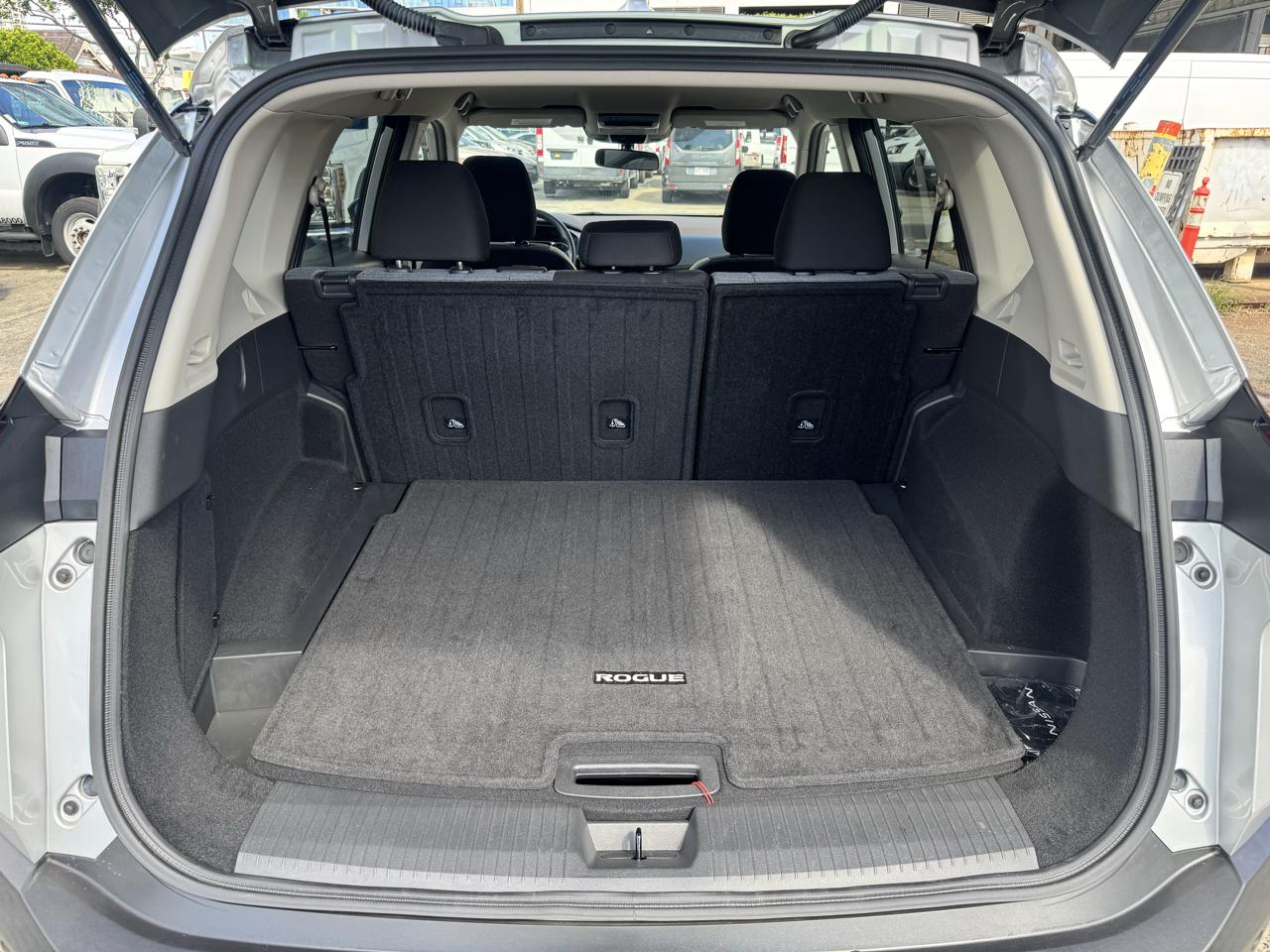 Nissan Rogue FWD SV *Ltd Avail* 2023