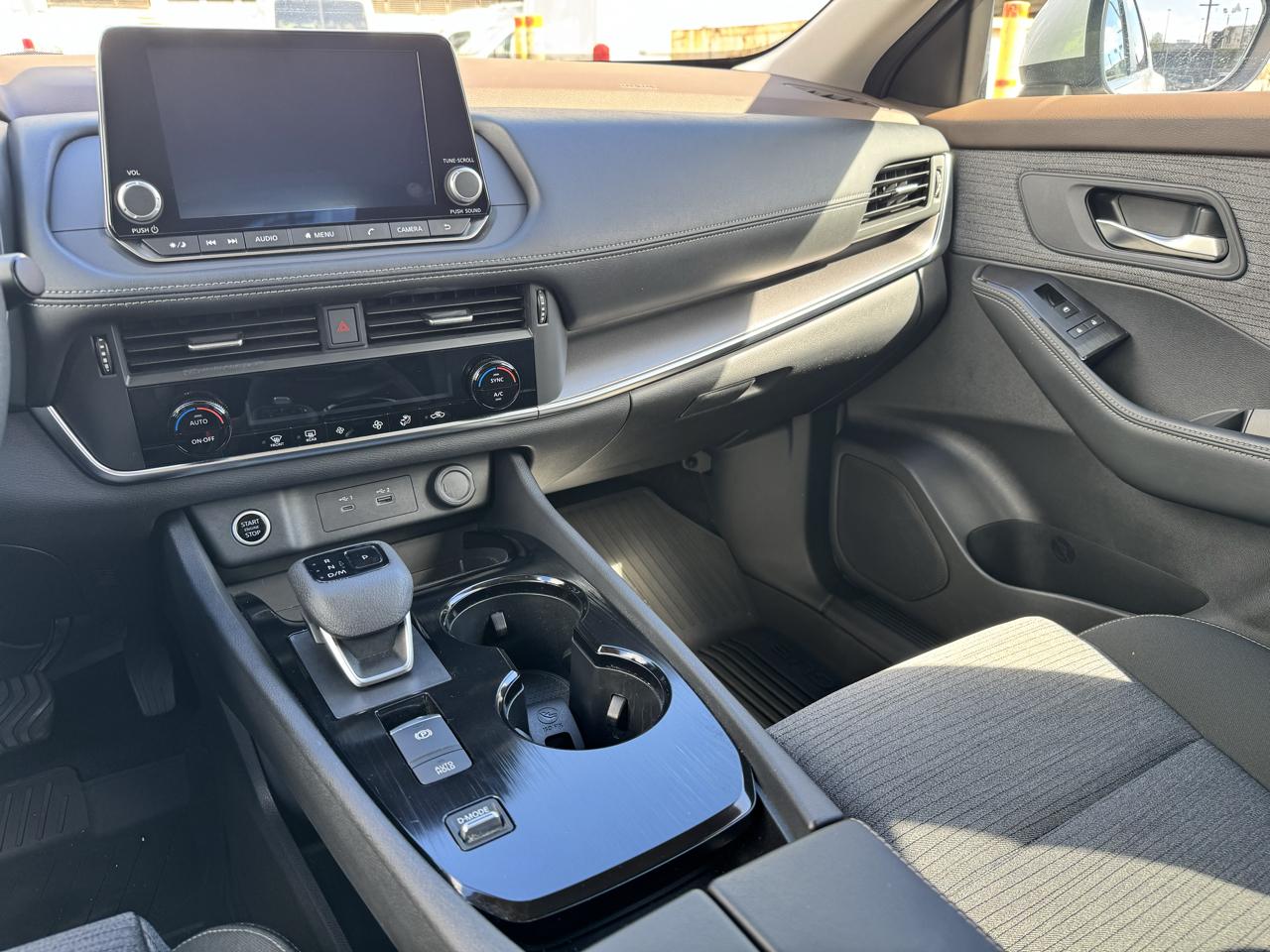 Nissan Rogue FWD SV *Ltd Avail* 2023