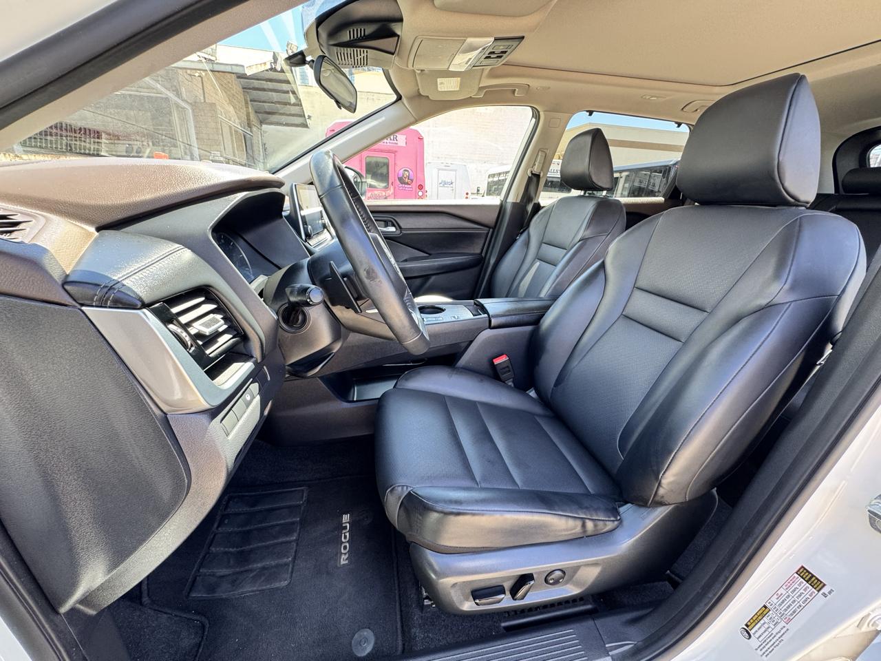 Nissan Rogue FWD SV *Ltd Avail* 2023