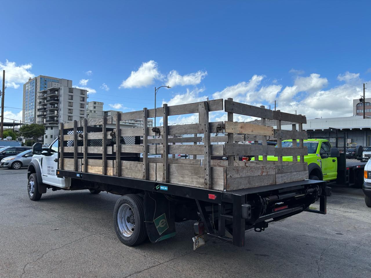 Ford Super Duty F-550 DRW XLT 4WD Reg Cab 145" WB 60" CA 2019