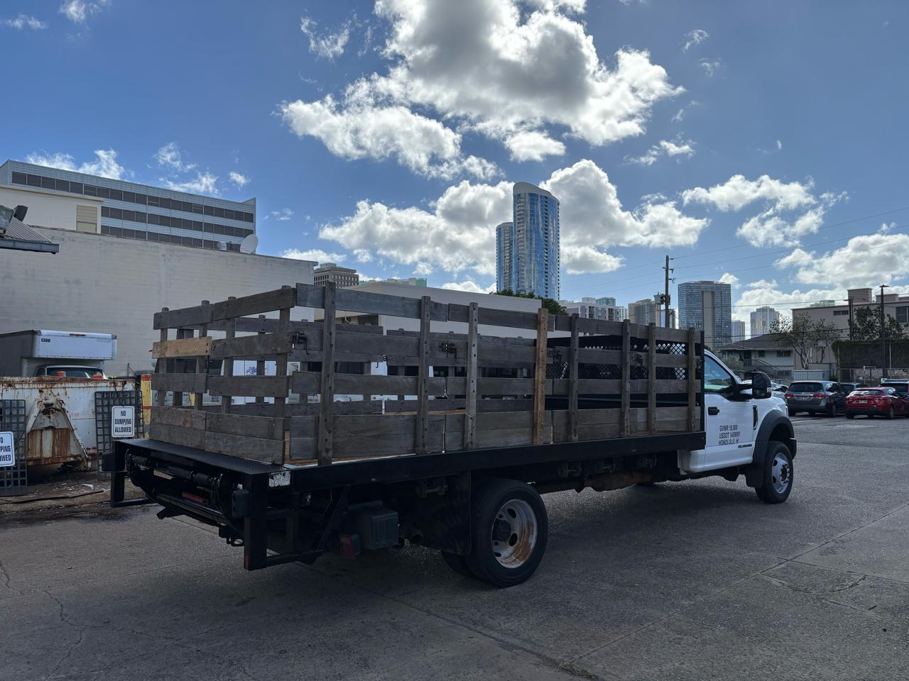 Ford Super Duty F-550 DRW XLT 4WD Reg Cab 145" WB 60" CA 2019