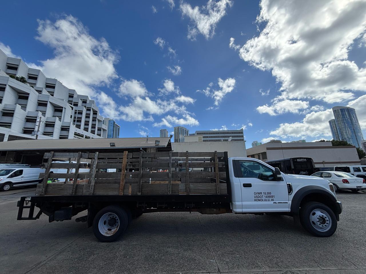 Ford Super Duty F-550 DRW XLT 4WD Reg Cab 145" WB 60" CA 2019