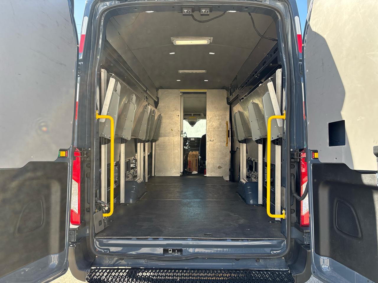Ford Transit Cargo Van T-250 148" EL Hi Rf 9070 GVWR RWD 2020