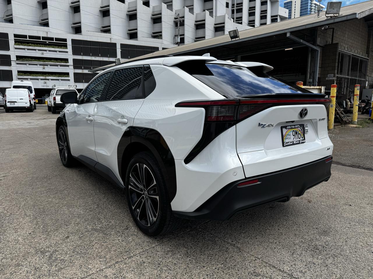 Toyota BZ4X Limited AWD (Natl) 2023
