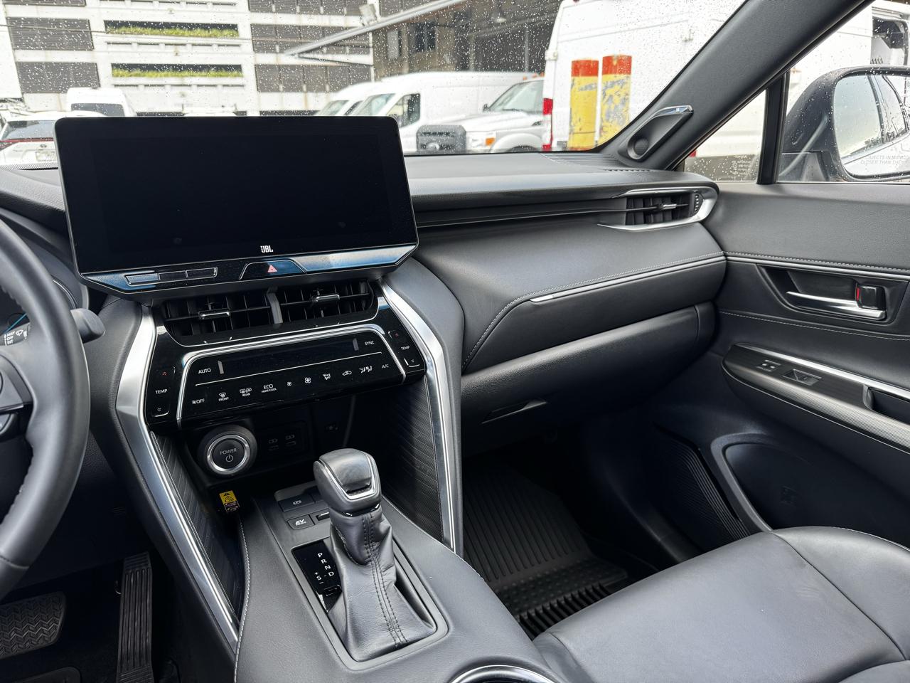 Toyota Venza Nightshade AWD (Natl) 2024