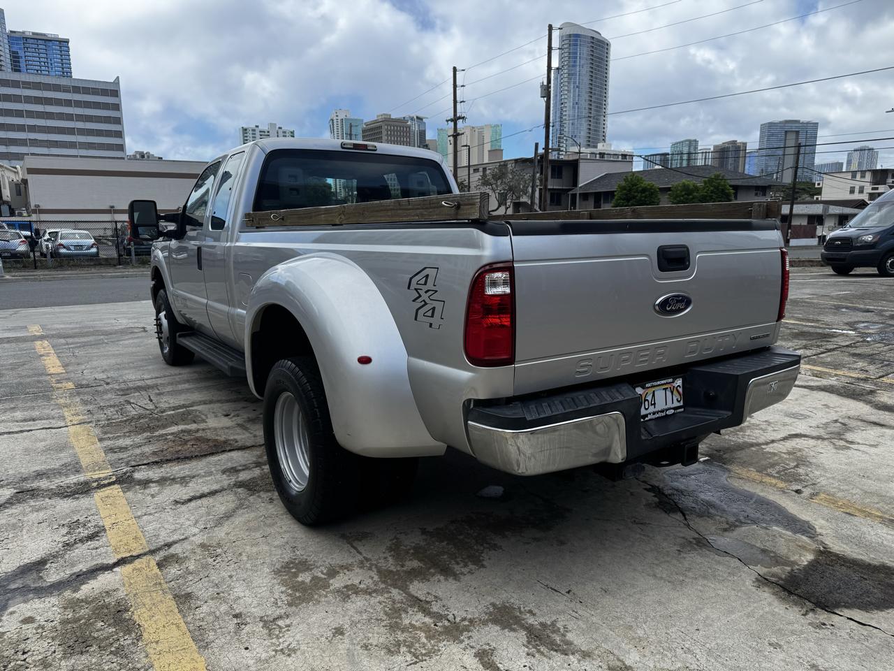 Ford Super Duty F-350 DRW 4WD SuperCab 158" Lariat 2016