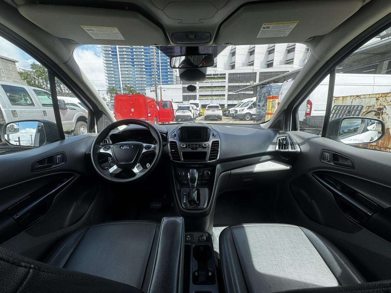 Ford Transit Connect Van XL SWB w/Rear Symmetrical Doors 2022