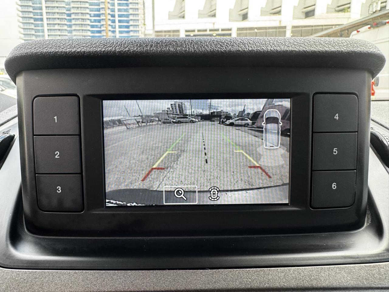 Ford Transit Connect Van XL SWB w/Rear Symmetrical Doors 2022