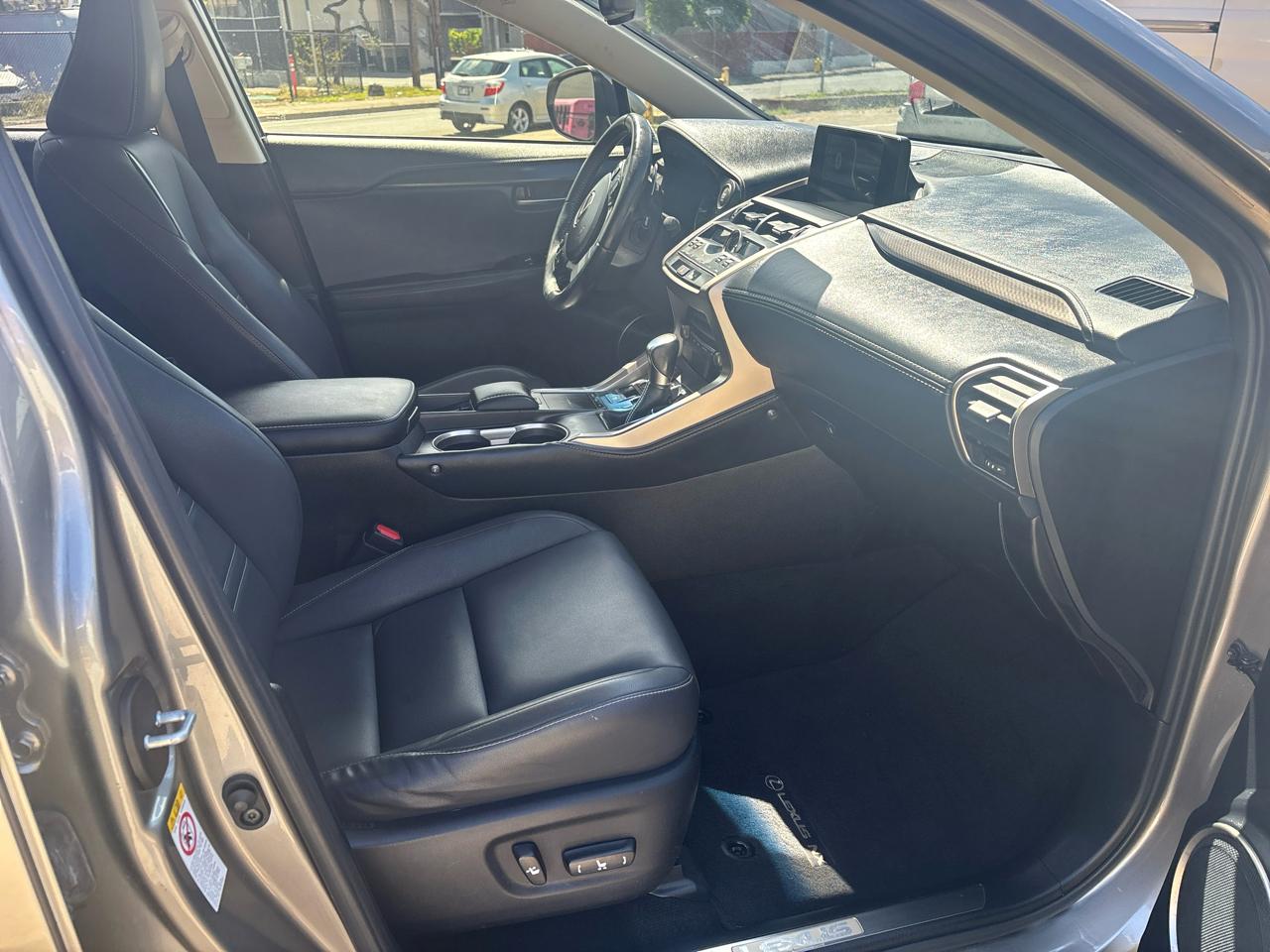 Lexus NX NX 300 FWD 2018