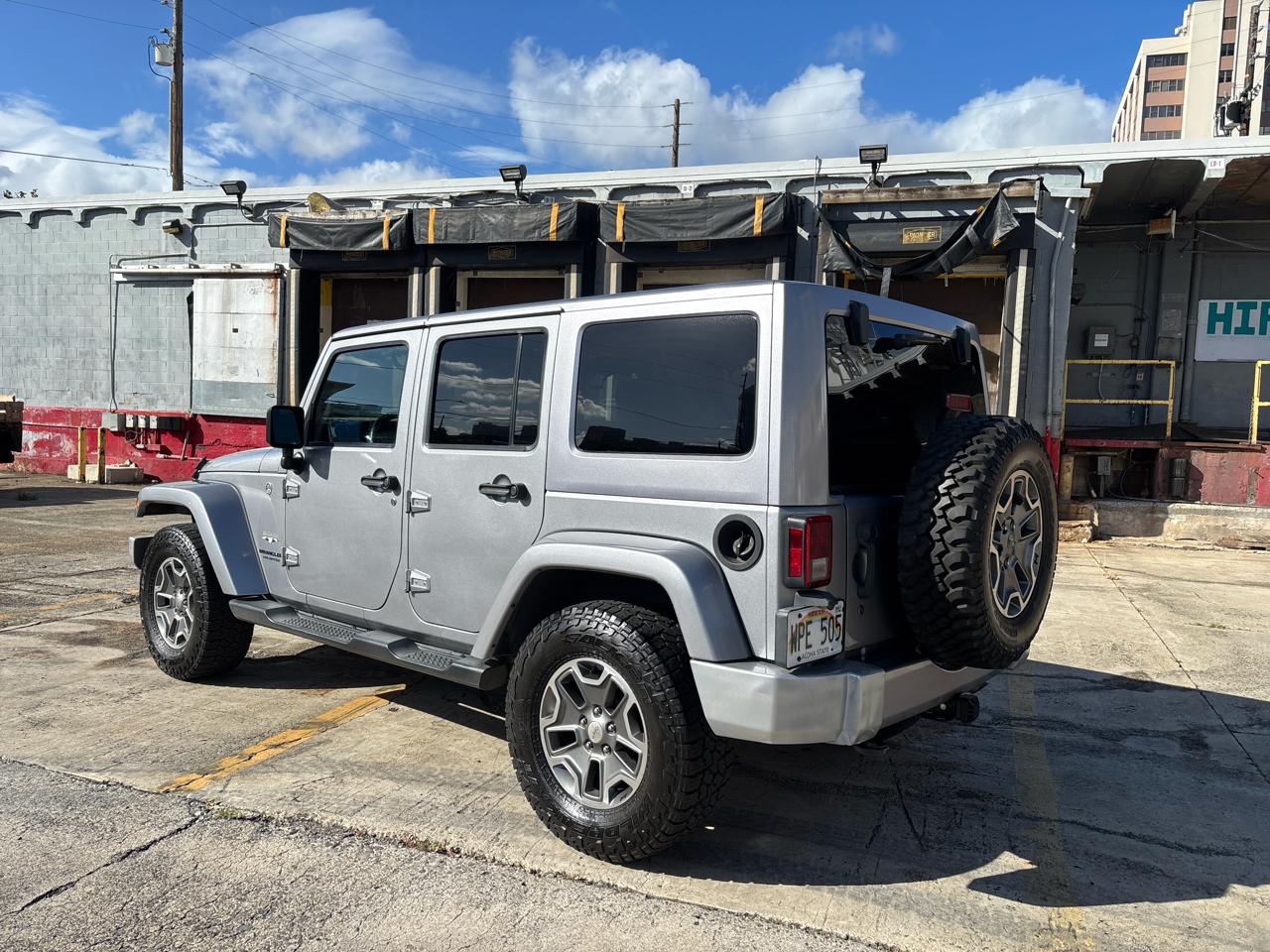 Jeep Wrangler Unlimited 4WD 4dr Sahara 2016