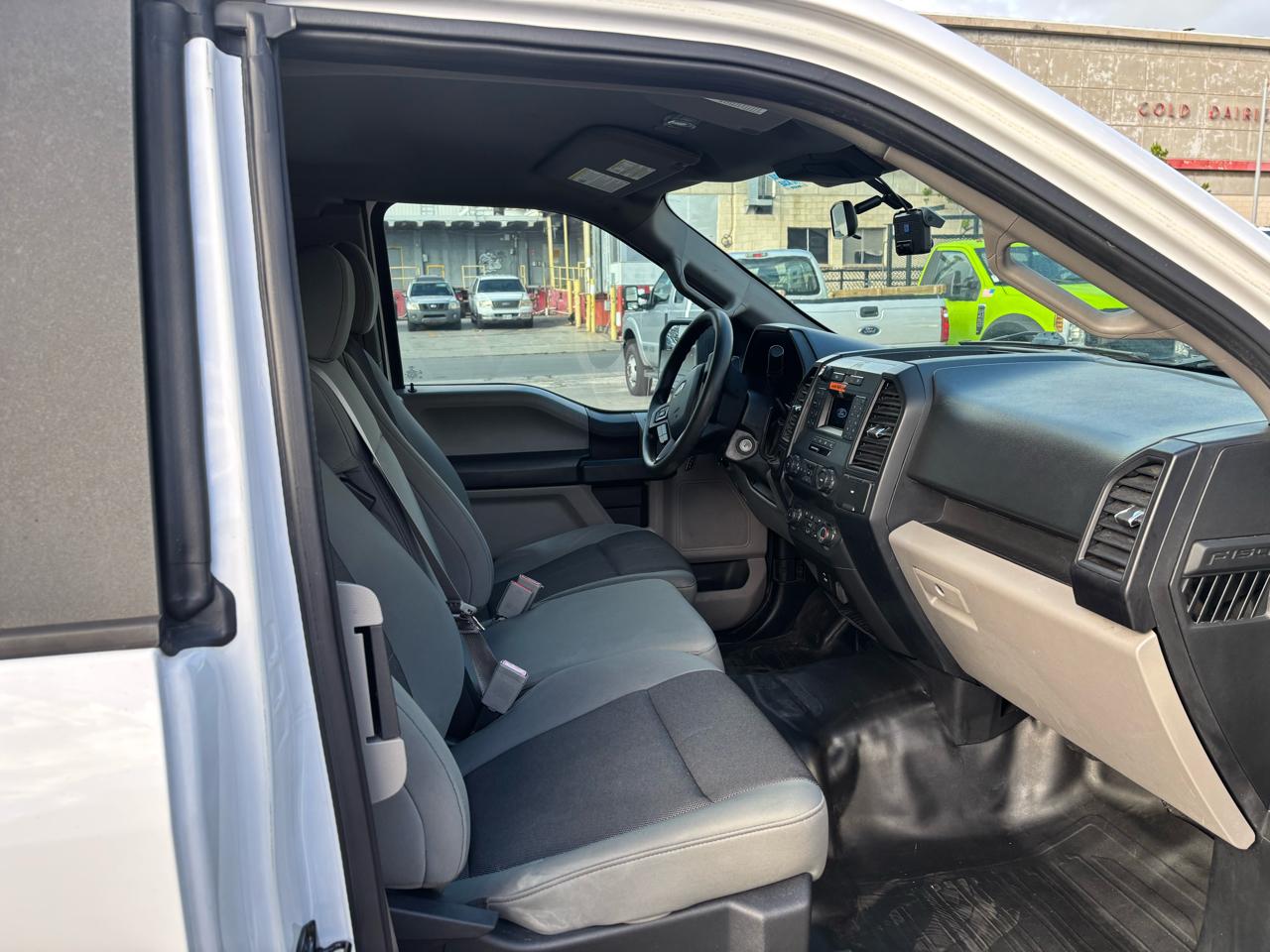 Ford F-150 2WD SuperCab 145" XL 2019