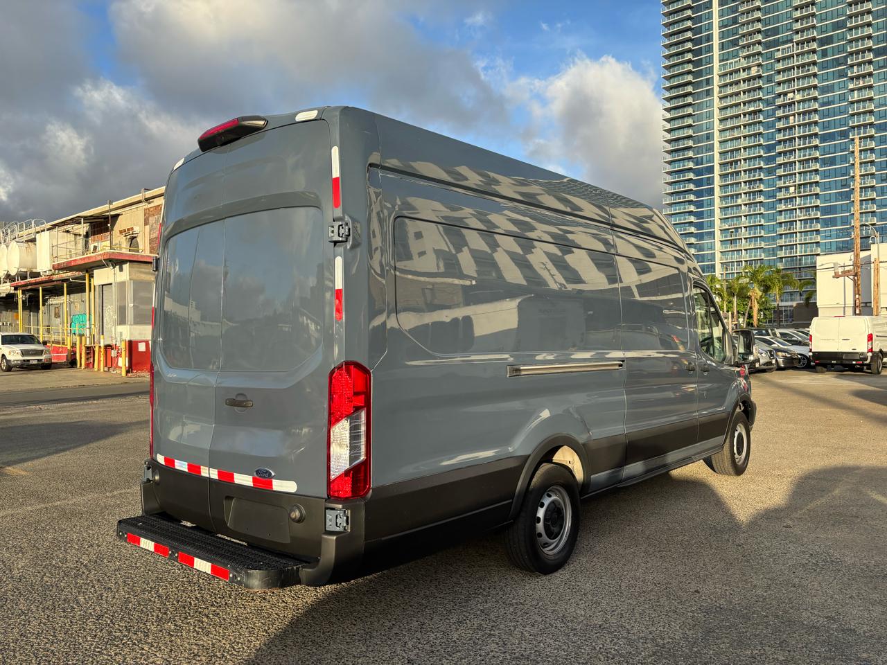 Ford Transit Van T-250 148" EL Hi Rf 9000 GVWR Sliding RH Dr 2019