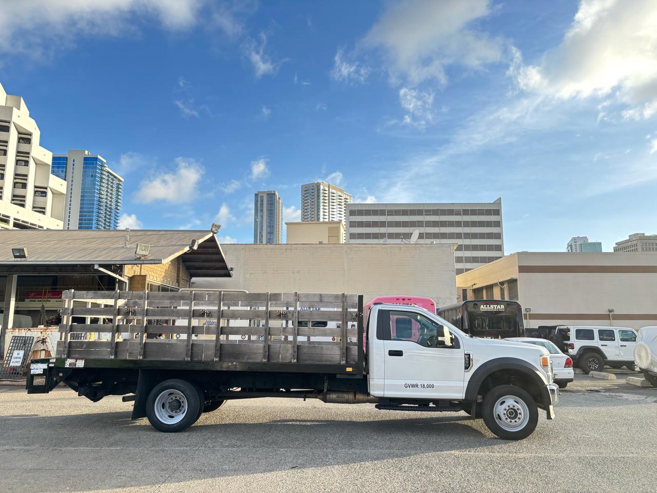 Ford Super Duty F-550 DRW XLT 4WD Reg Cab 145" WB 60" CA 2022