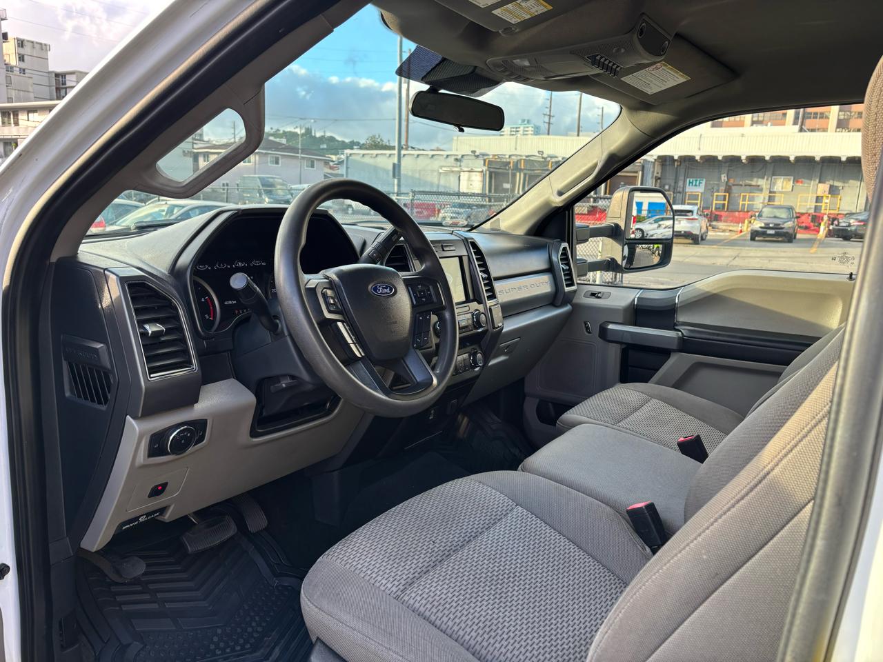 Ford Super Duty F-550 DRW XLT 4WD Reg Cab 145" WB 60" CA 2022