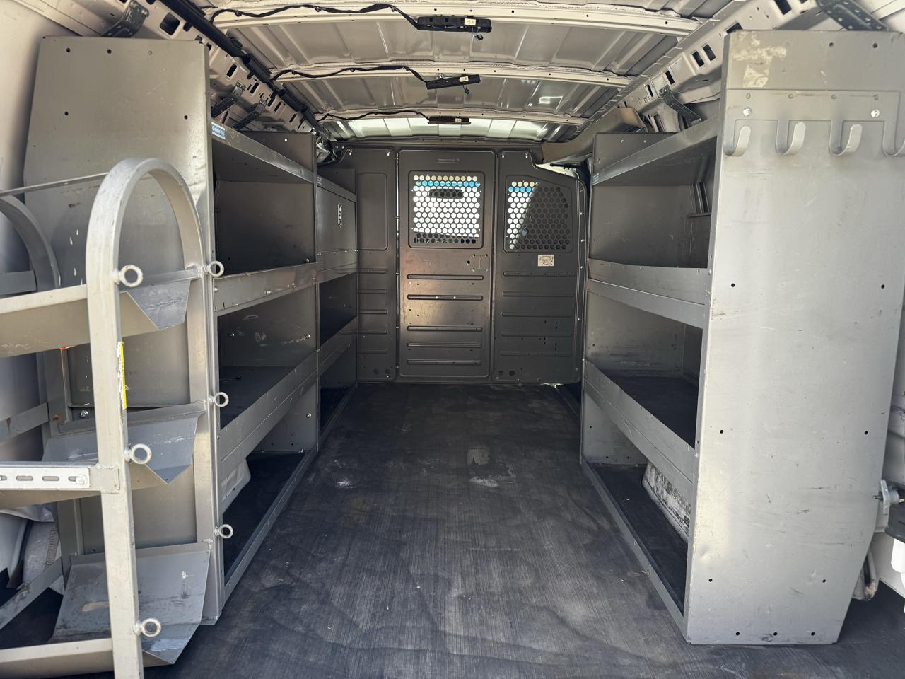 Chevrolet Express Cargo Van RWD 2500 135" 2020