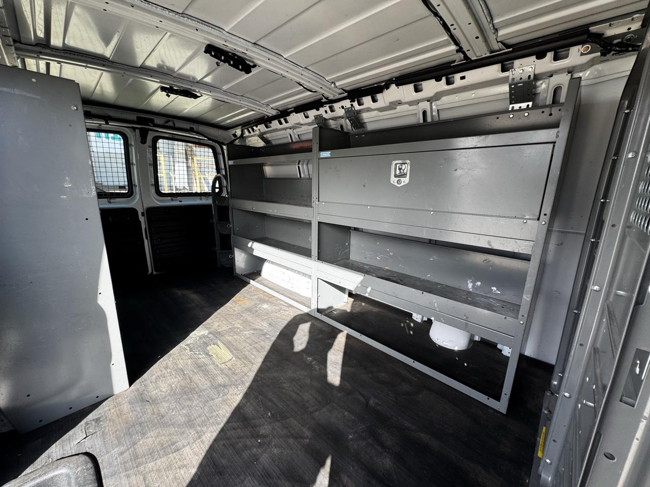 Chevrolet Express Cargo Van RWD 2500 135" 2020