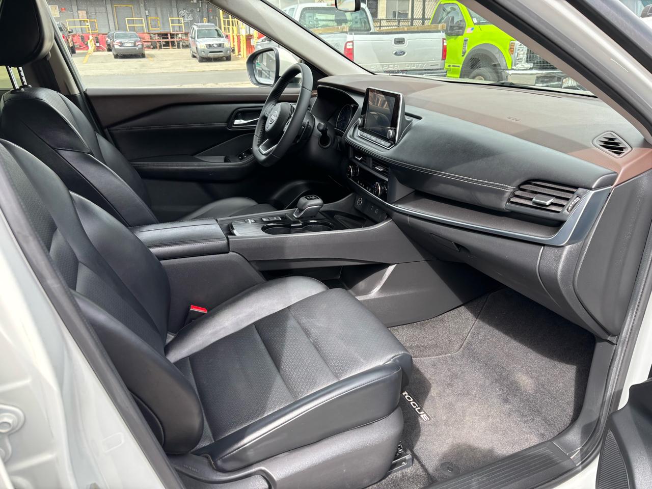 Nissan Rogue FWD SV 2023