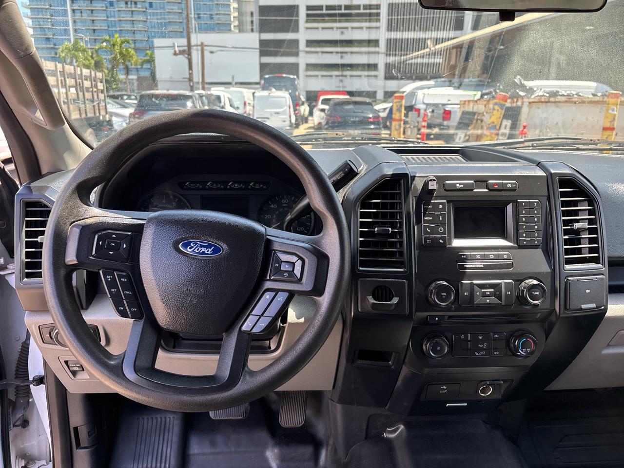 Ford F-150 2WD SuperCab 145" XL 2018
